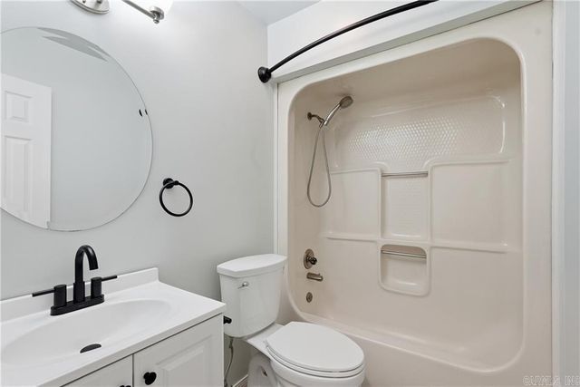 2503 W 2Nd Pl Place, Russellville, AR 72801