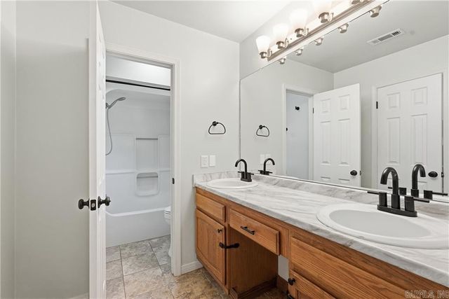 2503 W 2Nd Pl Place, Russellville, AR 72801