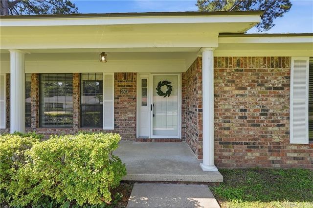 2503 W 2Nd Pl Place, Russellville, AR 72801