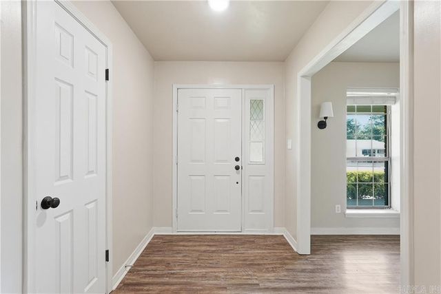 2503 W 2Nd Pl Place, Russellville, AR 72801