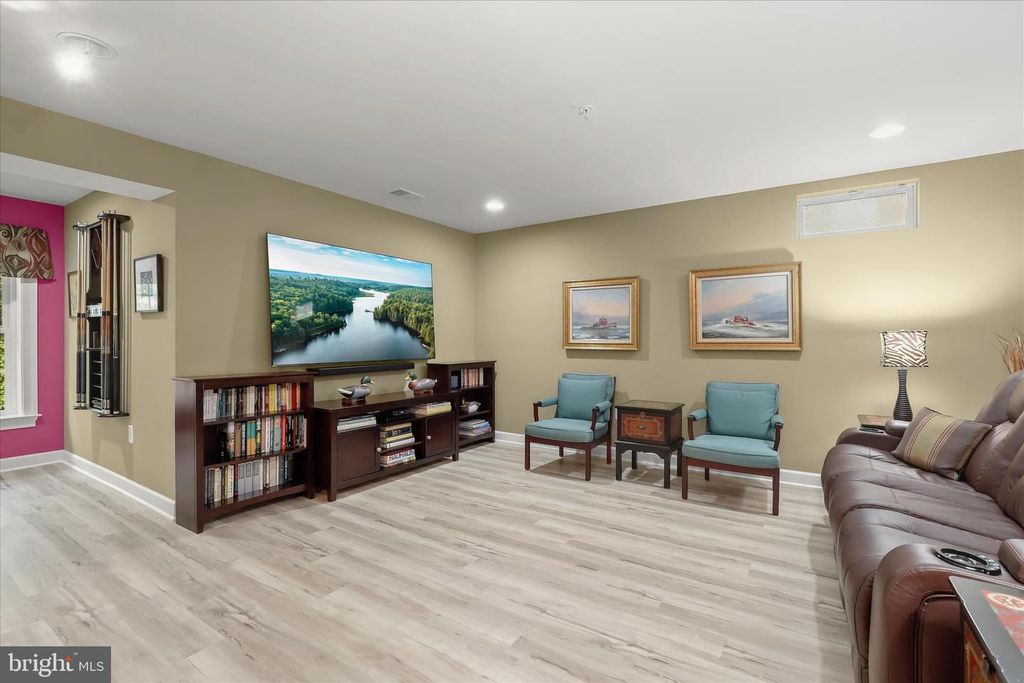 Image 34 of property listing at 2431 ANDERSON HILL ST, Marriottsville, MD 21104