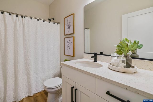 6752 Naomi Danielle St SE, Salem, OR 97306