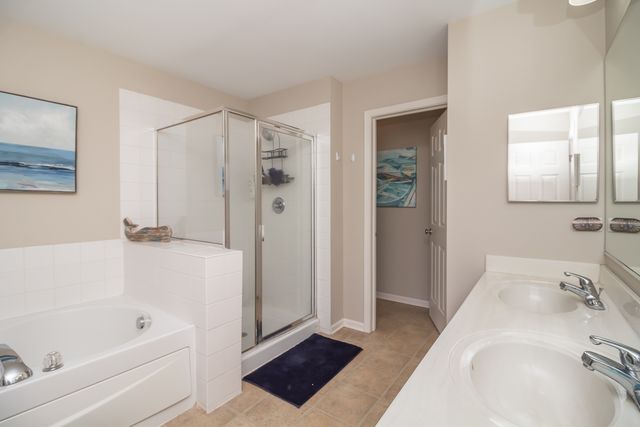 1560 BROMPTON Lane, Crystal Lake, IL 60014