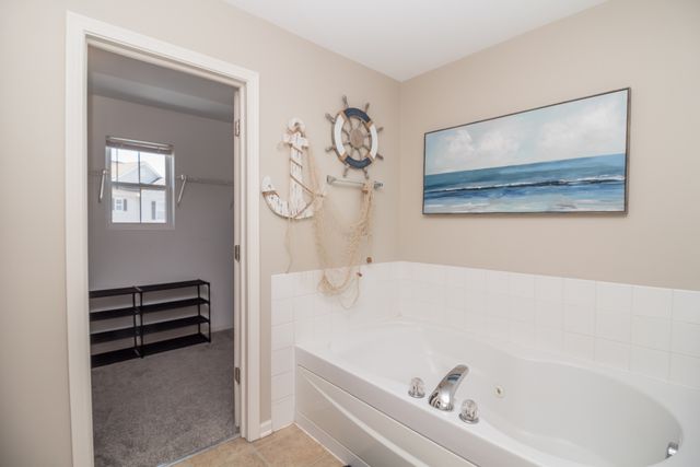 1560 BROMPTON Lane, Crystal Lake, IL 60014