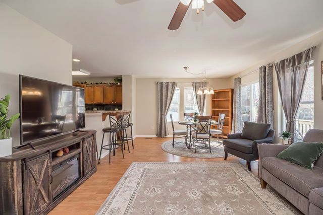 1560 BROMPTON Lane, Crystal Lake, IL 60014