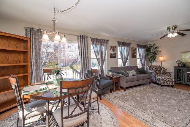 1560 BROMPTON Lane, Crystal Lake, IL 60014