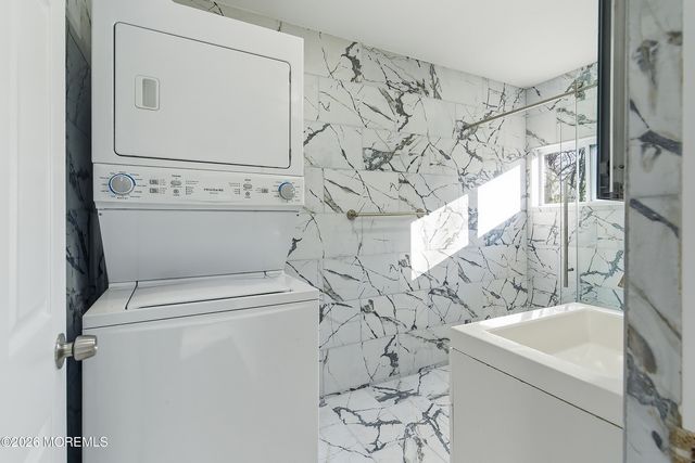 105 Floyd Lane, Little Egg Harbor, NJ 08087