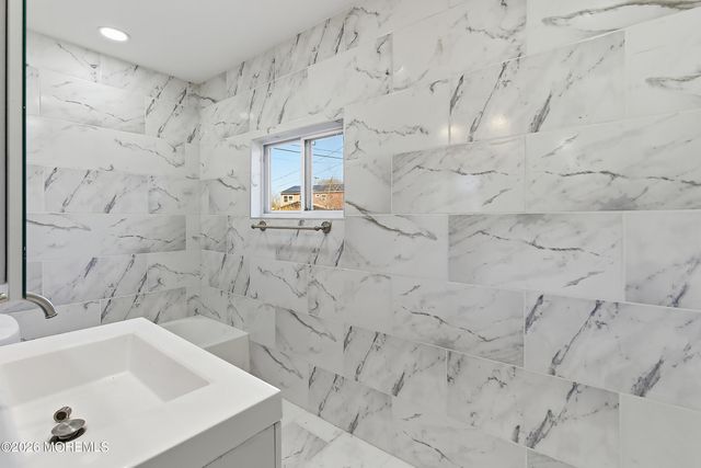 105 Floyd Lane, Little Egg Harbor, NJ 08087