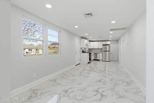 105 Floyd Lane, Little Egg Harbor, NJ 08087