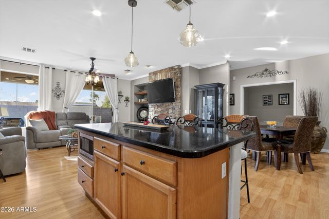 9333 W PONTIAC Drive, Peoria, AZ 85382