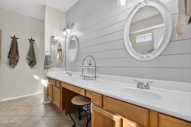 9333 W PONTIAC Drive, Peoria, AZ 85382