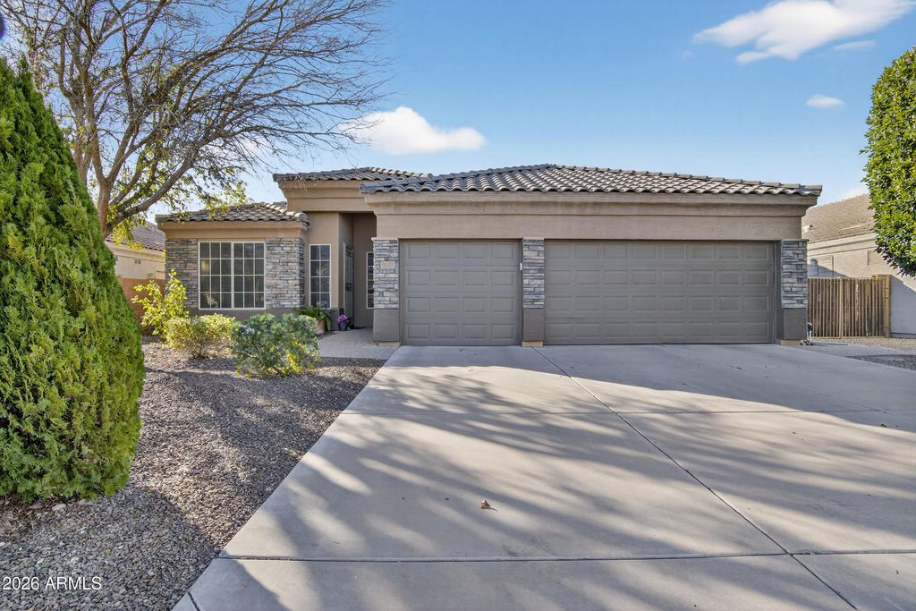 9333 W PONTIAC Drive, Peoria, AZ 85382