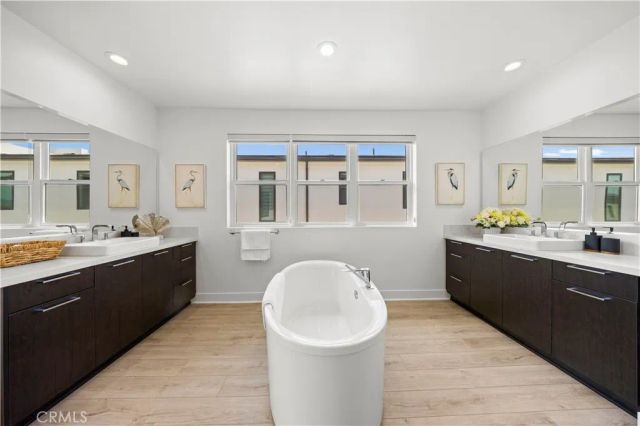 20048 W Mersey, Northridge, CA 91326