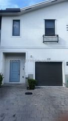 634 SW 12th St, Florida City, FL 33034