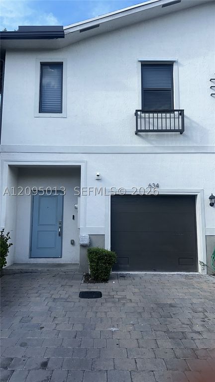 634 SW 12th St, Florida City, FL 33034