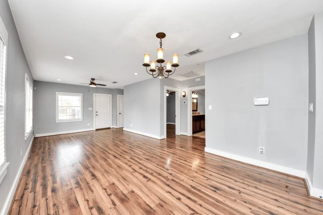 2820 Holman Street, Houston, TX 77004