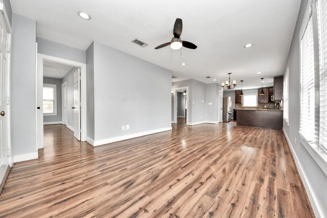 2820 Holman Street, Houston, TX 77004