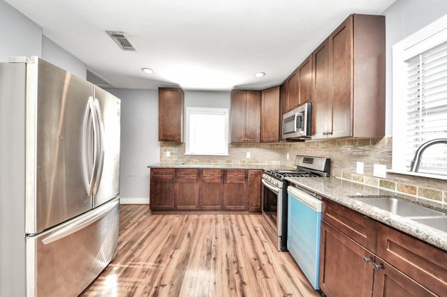 2820 Holman Street, Houston, TX 77004