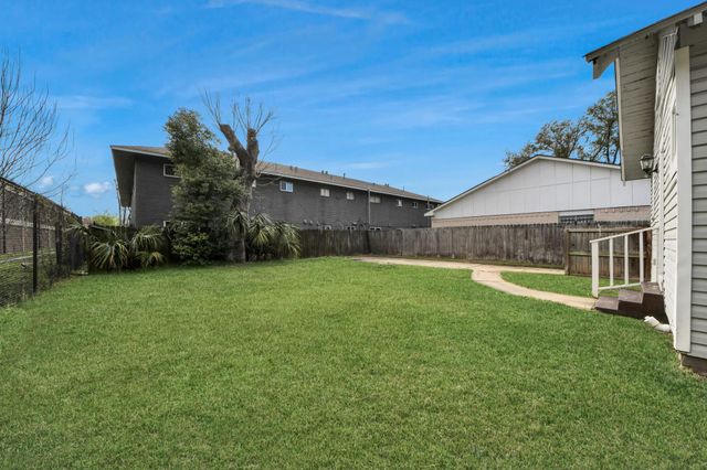 2820 Holman Street, Houston, TX 77004