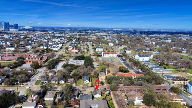 2820 Holman Street, Houston, TX 77004