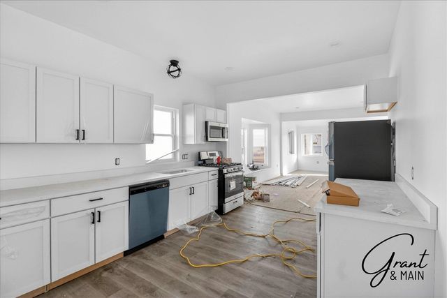 11627 Haller Street, Livonia, MI 48150