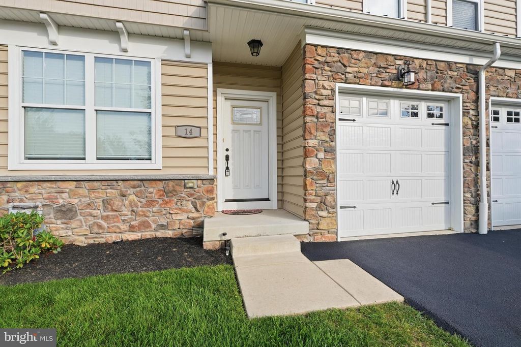 14 ELLA CIR, HUNTINGDON VALLEY, PA 19006 — photo 3