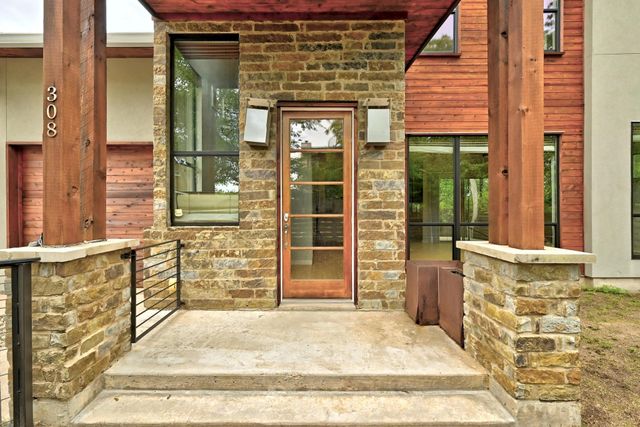 308 Terrace DR B, Austin, TX 78704