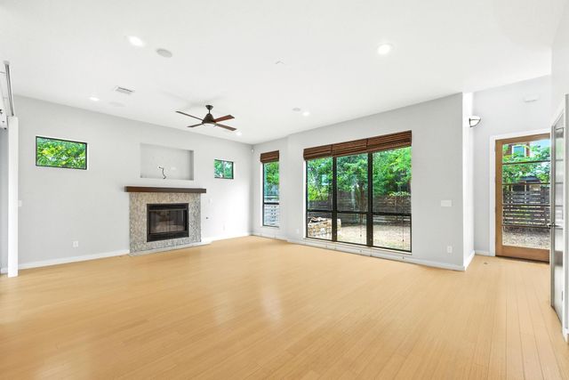 308 Terrace DR B, Austin, TX 78704