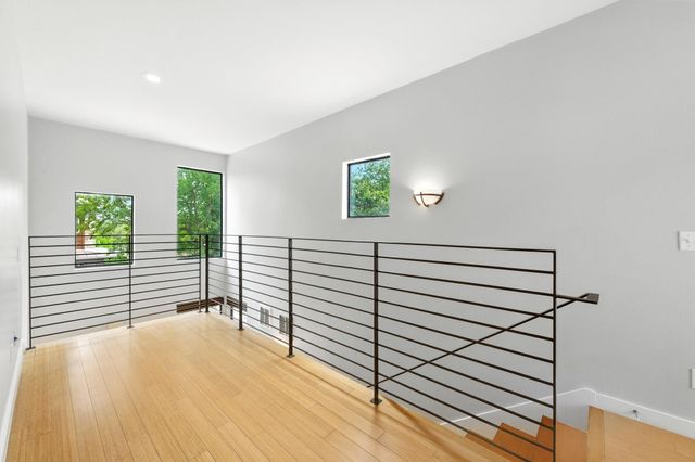 308 Terrace DR B, Austin, TX 78704
