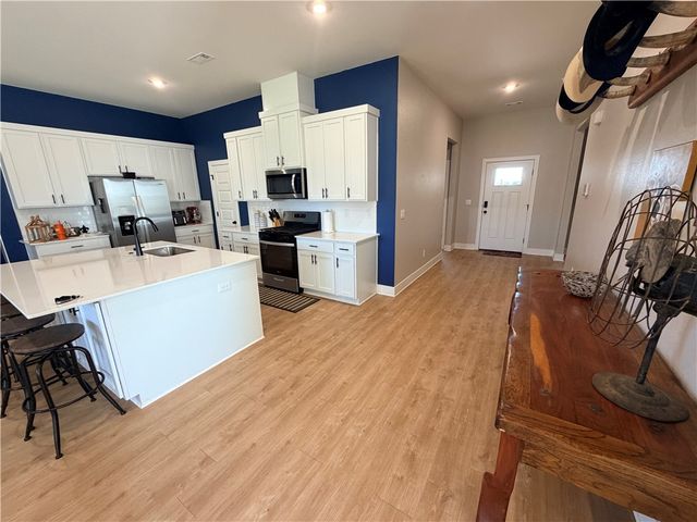 5003 E Sugarloaf Street, Siloam Springs, AR 72761