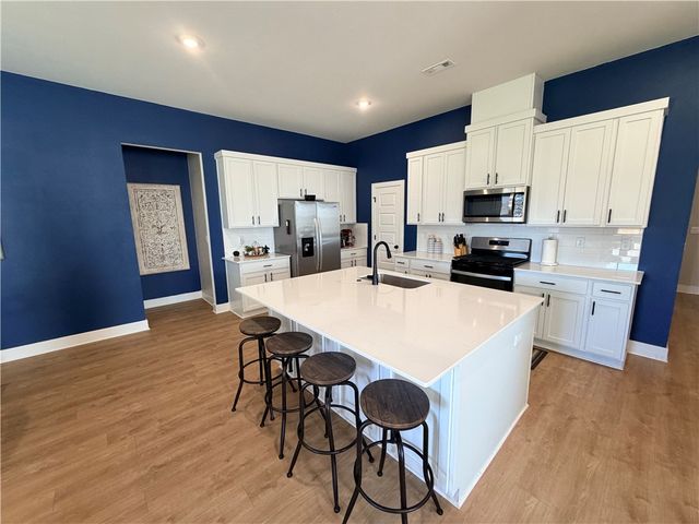 5003 E Sugarloaf Street, Siloam Springs, AR 72761