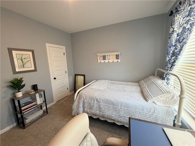5003 E Sugarloaf Street, Siloam Springs, AR 72761