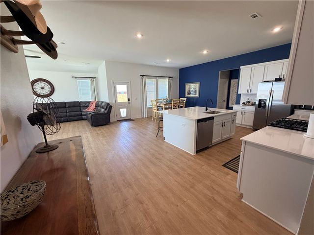 5003 E Sugarloaf Street, Siloam Springs, AR 72761