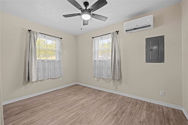 142 N Maple Street, Cave Springs, AR 72718