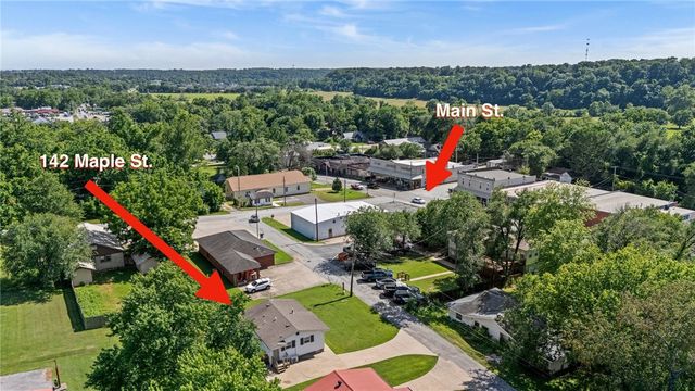 142 N Maple Street, Cave Springs, AR 72718