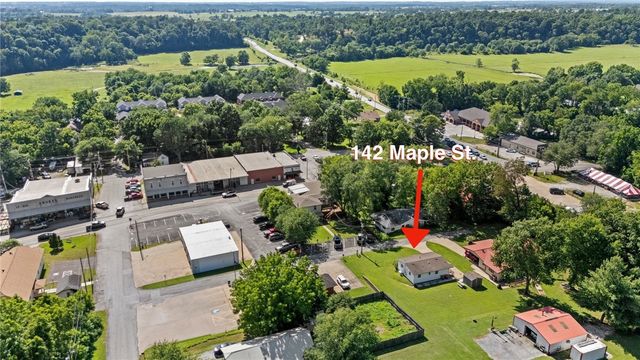 142 N Maple Street, Cave Springs, AR 72718