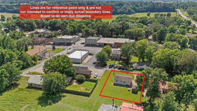 142 N Maple Street, Cave Springs, AR 72718