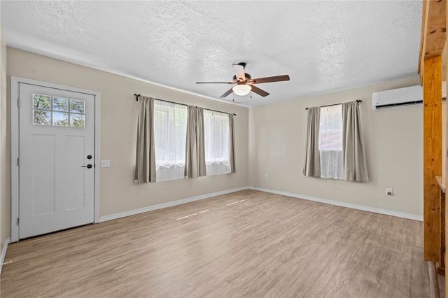 142 N Maple Street, Cave Springs, AR 72718