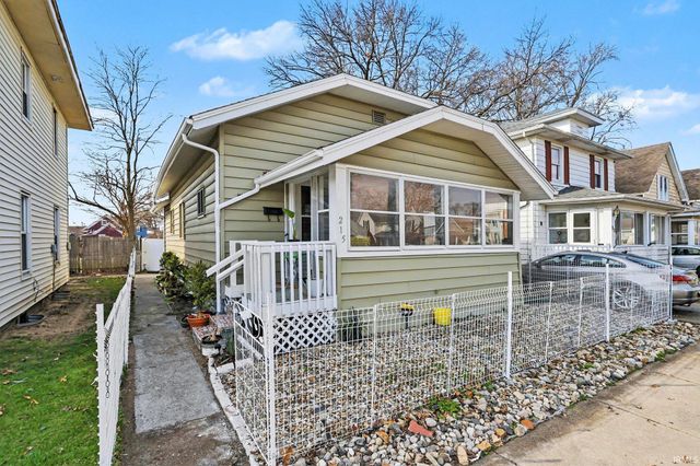 215 W Broadway Street, Mishawaka, IN 46545