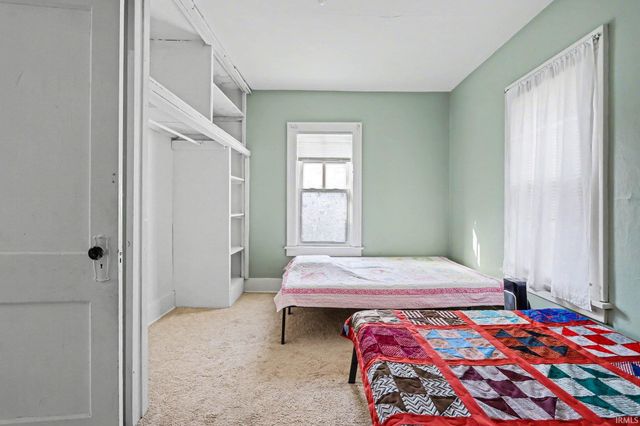 215 W Broadway Street, Mishawaka, IN 46545