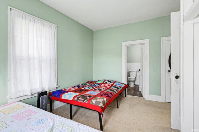 215 W Broadway Street, Mishawaka, IN 46545