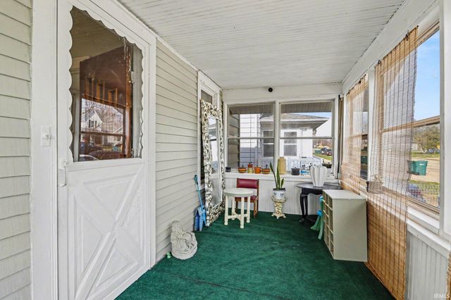 215 W Broadway Street, Mishawaka, IN 46545