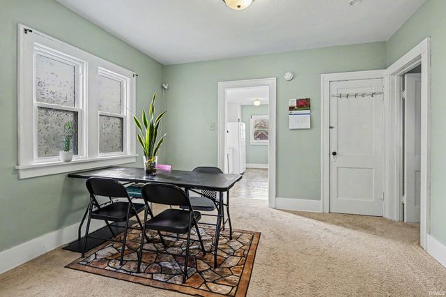 215 W Broadway Street, Mishawaka, IN 46545