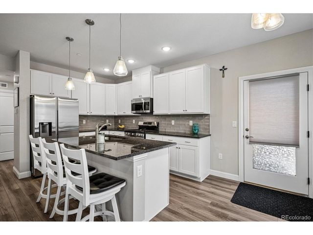 9992 W Victoria Pl 101, Littleton, CO 80127