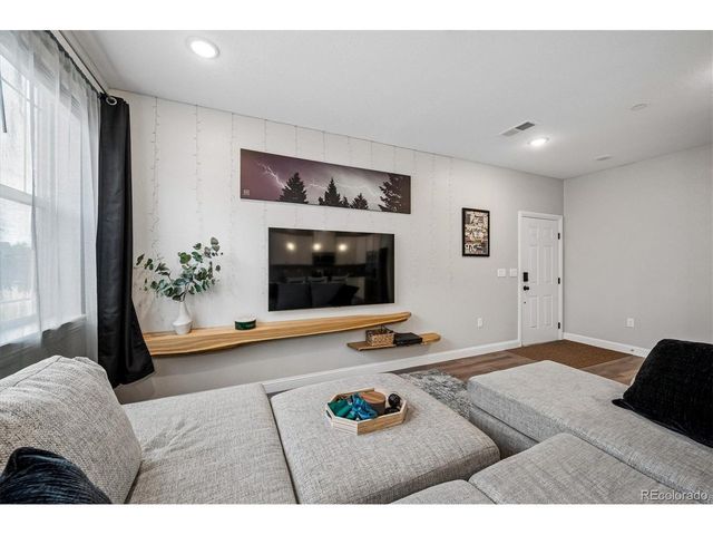 9992 W Victoria Pl 101, Littleton, CO 80127