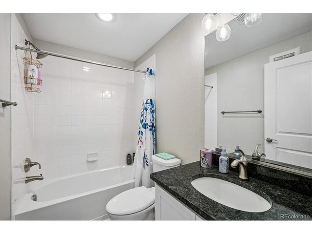 9992 W Victoria Pl 101, Littleton, CO 80127