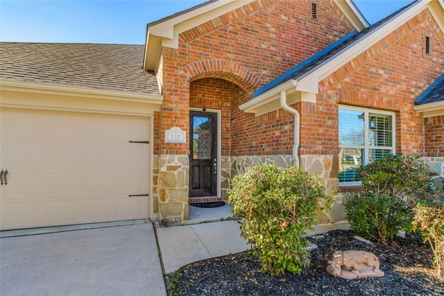 332 Chinchester Drive, Roanoke, TX 76262