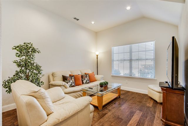 332 Chinchester Drive, Roanoke, TX 76262