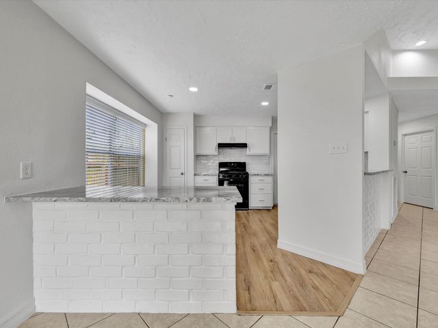 403 Elder Vista Drive, Houston, TX 77598