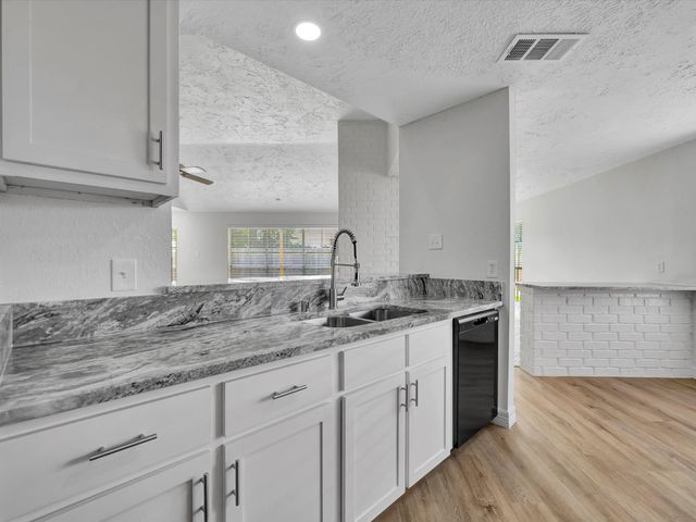 403 Elder Vista Drive, Houston, TX 77598